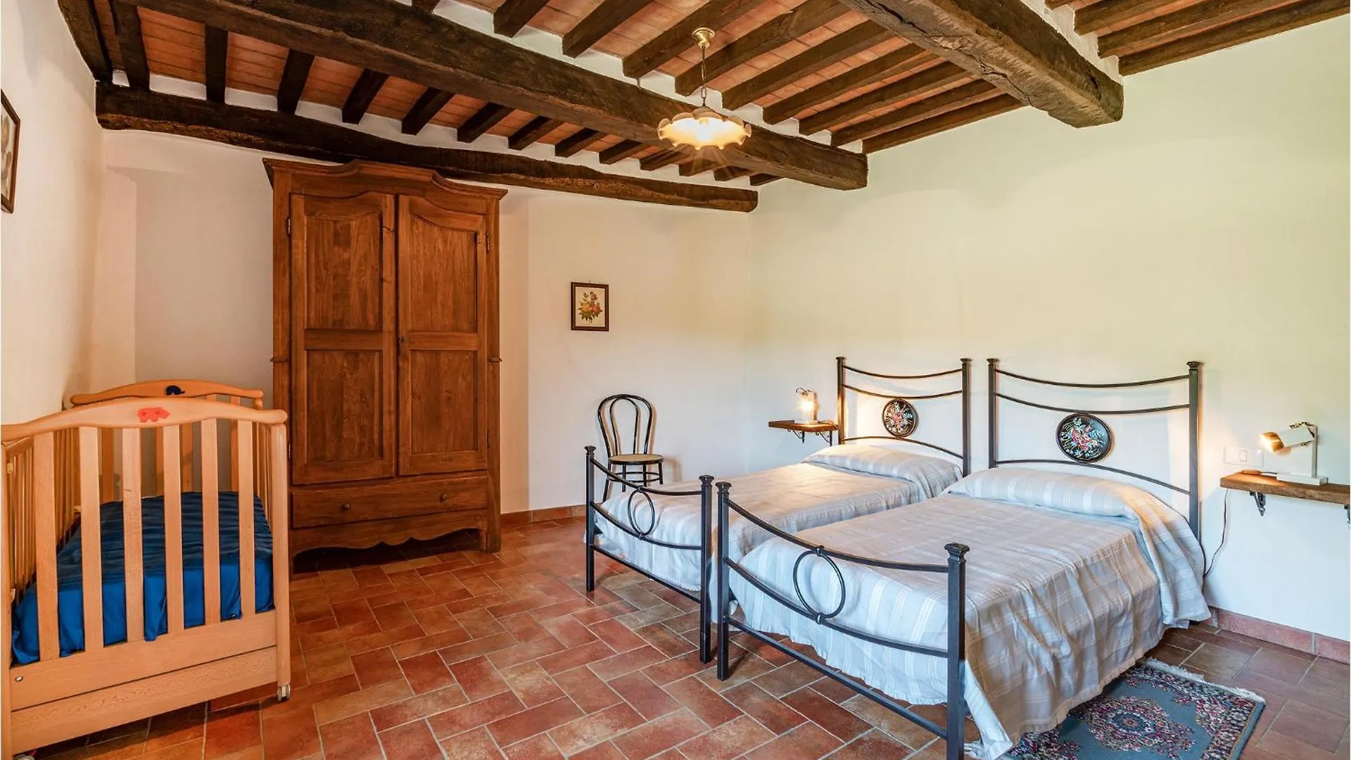 Holiday home Le Caselle Cortona